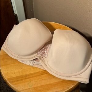 Elegant Cream Strapless Bra
